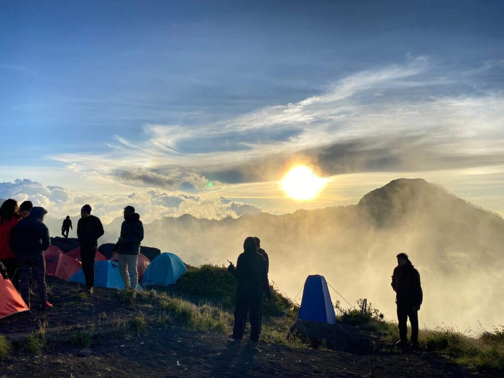 Rinjani Join Group Trekking Package